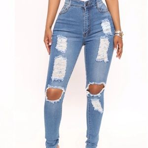 ripped skinny jeans